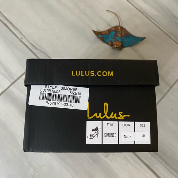 New in Box Lulu's Simonee nude wrap sandal heels - smokeshow!! 🔥👯♀️ - Picture 9 of 9